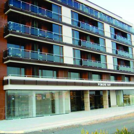 Pomorie Bay Aparthotel Exteriör bild